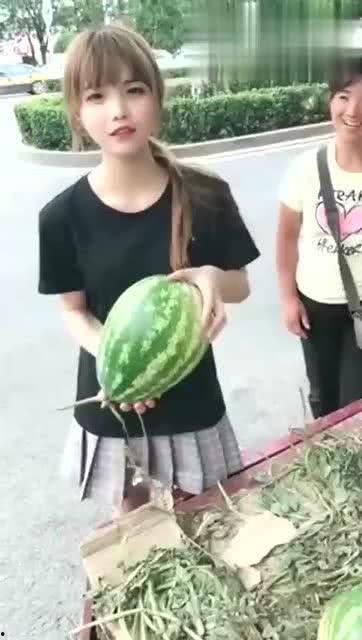 国外媳妇吃瓜,揭秘异国婚姻中的酸甜苦辣